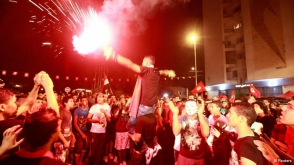 Около 40 тысяч демонстрантов в Тунисе требуют отставки правительства